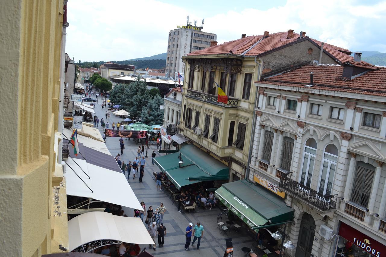 Robevski Luxury Rooms Bitola Exterior photo